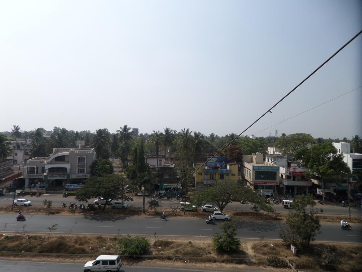 Hotel Sadanand Sāngli Exteriér fotografie
